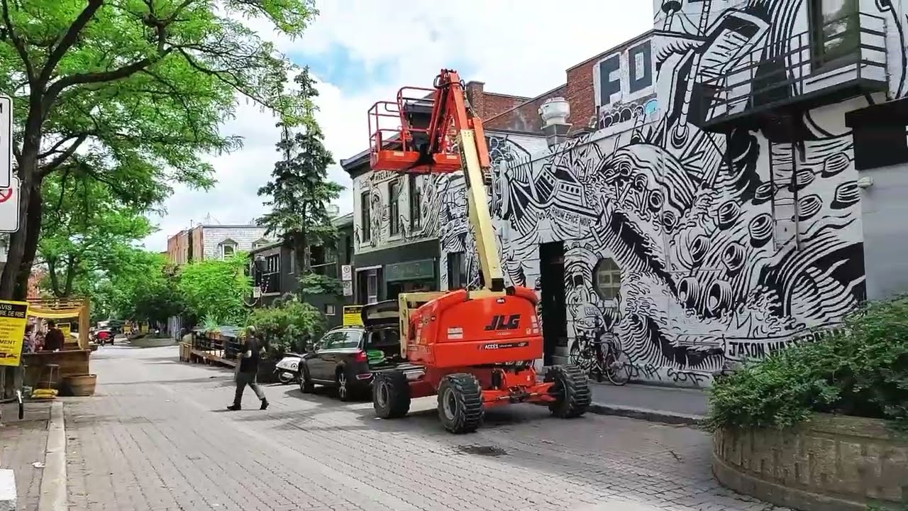 MONTREAL -  mural and St-Laurent street festival underway