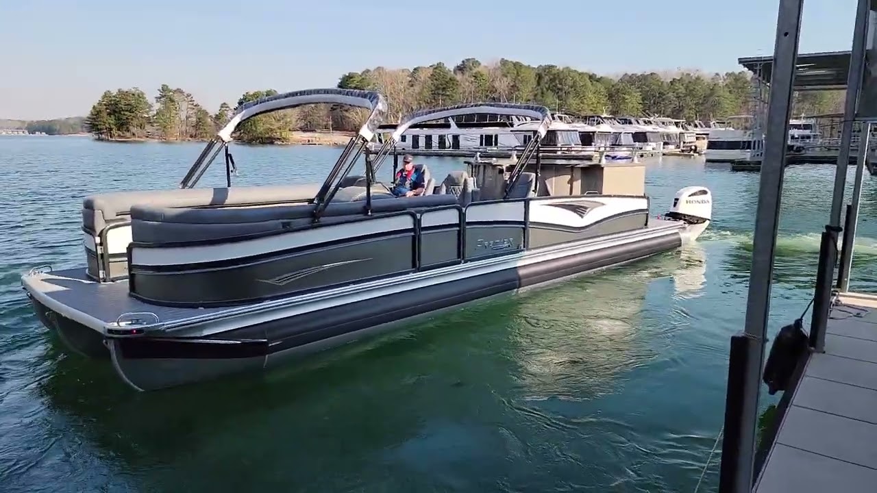 Premier Pontoons 310 Accolade with Joystick - Full Review of why joystick controls is awesome