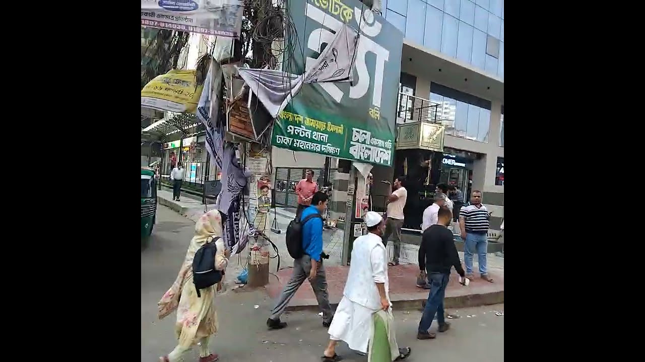 যানজটে নাকাল ঢাকাবাসী! অবশেষে ভিতরের সার্ভিস রোড/গলি দিয়ে যাতায়াত |
