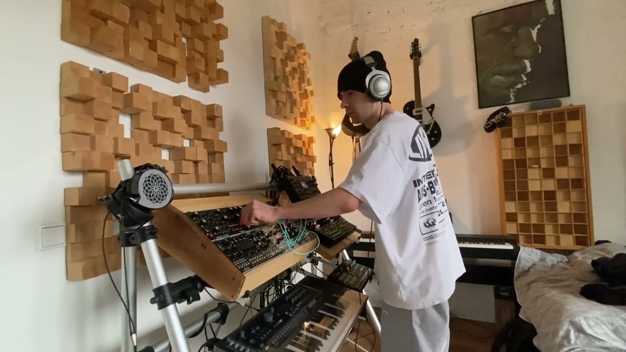 MODULAR CHILL TECHNO - Groovy Modular Chill-Techno With BIG SOUNDS - 089