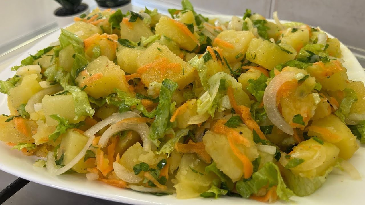🥗Sallatë e shijshme me patate që nuk duhet të mungojë ne tavolinën e Festave !🥰