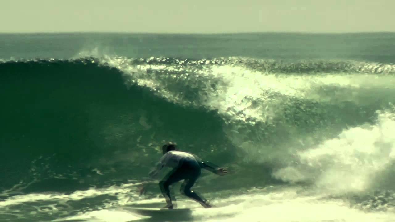 Kelly Slater Surfing Lower Trestles 2010