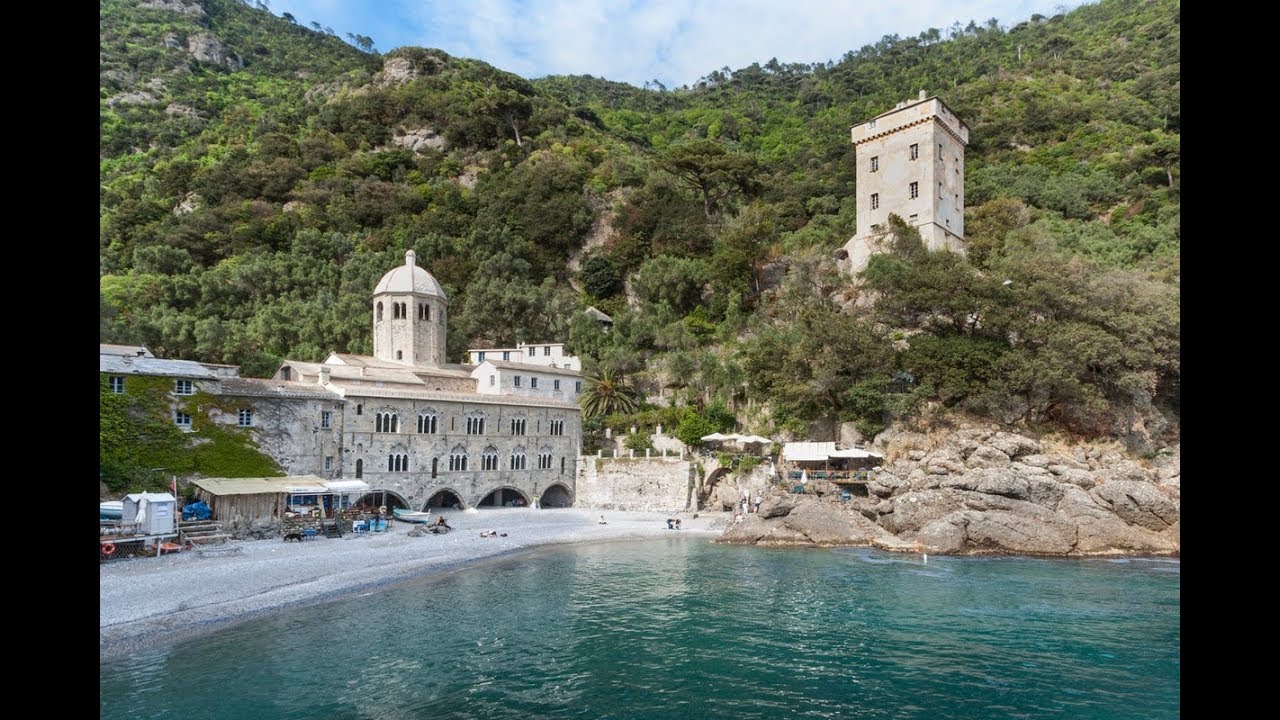 Abbazia di San Fruttuoso (Bene del FAI) in battello da Portofino