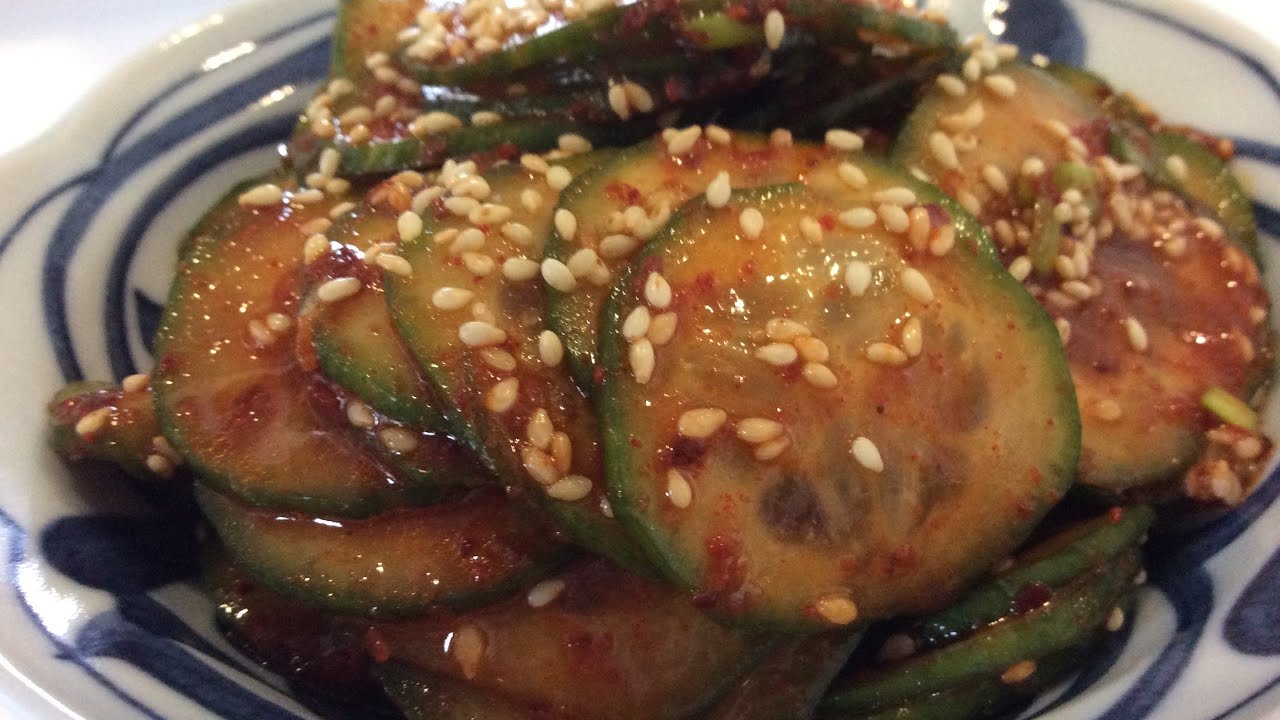 Koreańska sałatka z ogórków-Oi Muchim.