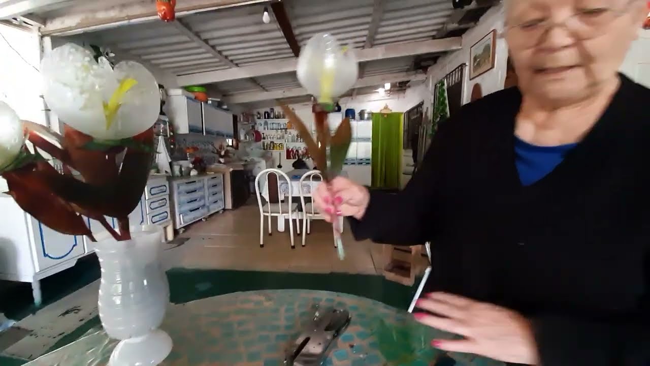 Rosas diferente com Garrafas pet | Vó Neide e suas pets