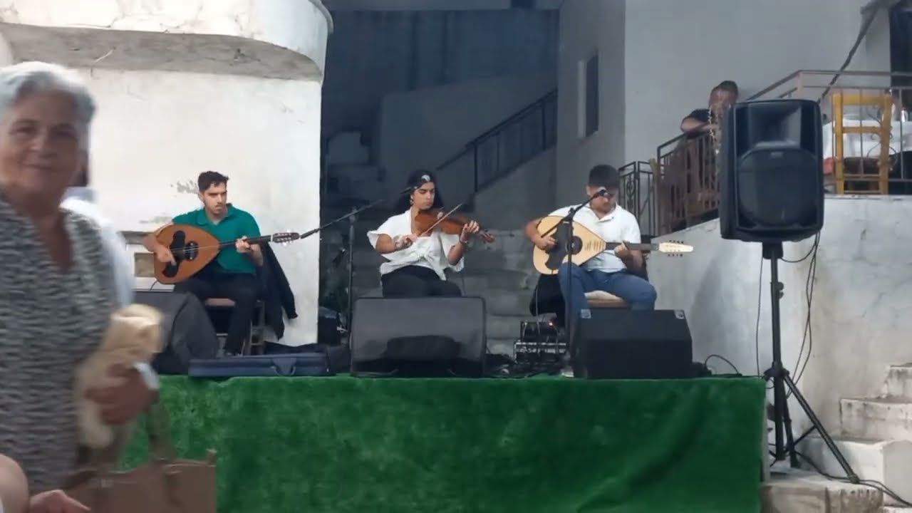 Κοντυλιές/Μαρία Χρηστάκη βιολί,Δημήτρης Νικάκης και Μάνος Πρινιωτάκης  Λαούτο