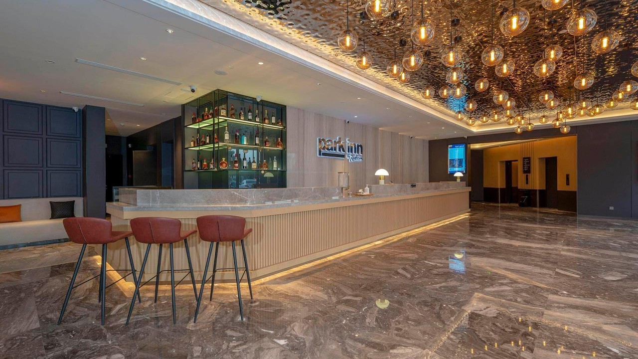Park Inn Jinlin Beishan People's Square | Jilin City, China | Hotel Review 🌟