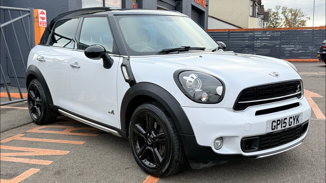 HUGE SPEC COUNTRYMAN COOPER S ALL 4. PANROOF, satnav, leather!! Won’t be around for long 
