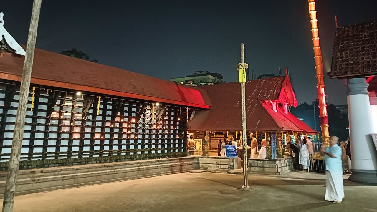Parikrama Puja at Ernakulam Shiva Temple 🕉️ | A Sacred Walk in Kochi