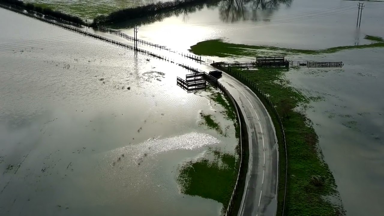Stamford Viaduct / 11 Arches in moderate flood
