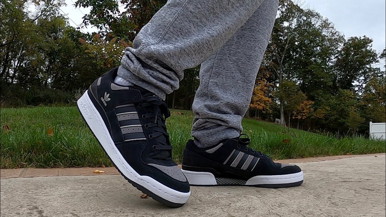 Adidas Forum 84 Low ADV - Carbon & Grey - Can it Compete with the SB Dunk?