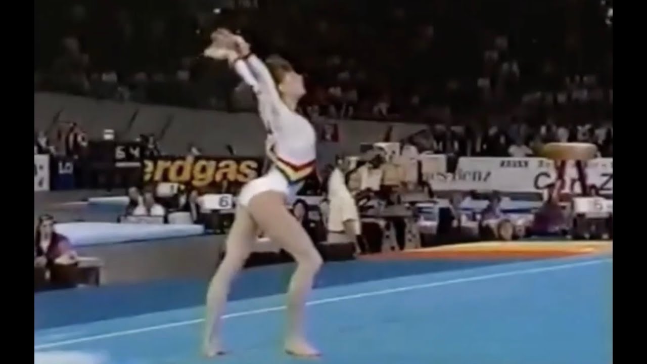 Daniela Silivas (ROM) with 9.975 floor exercise in 1989 World Championship All Around