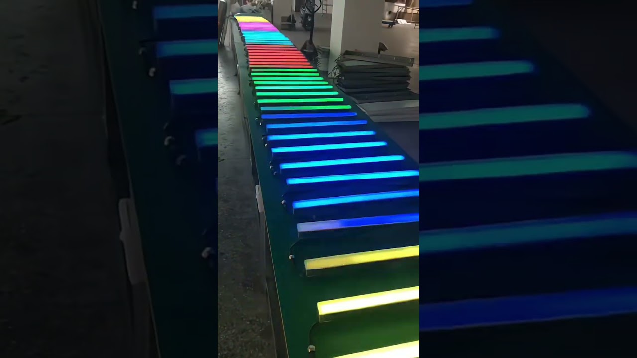 Led wall wash light for stage 