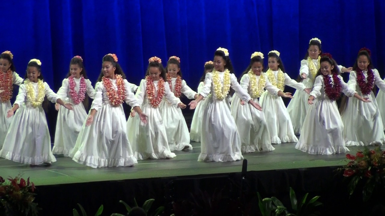 Hālau Kekuaokala'au'ala'iliahi ('Auana) - 2017 Queen Lili'uokalani Keiki Hula Competition