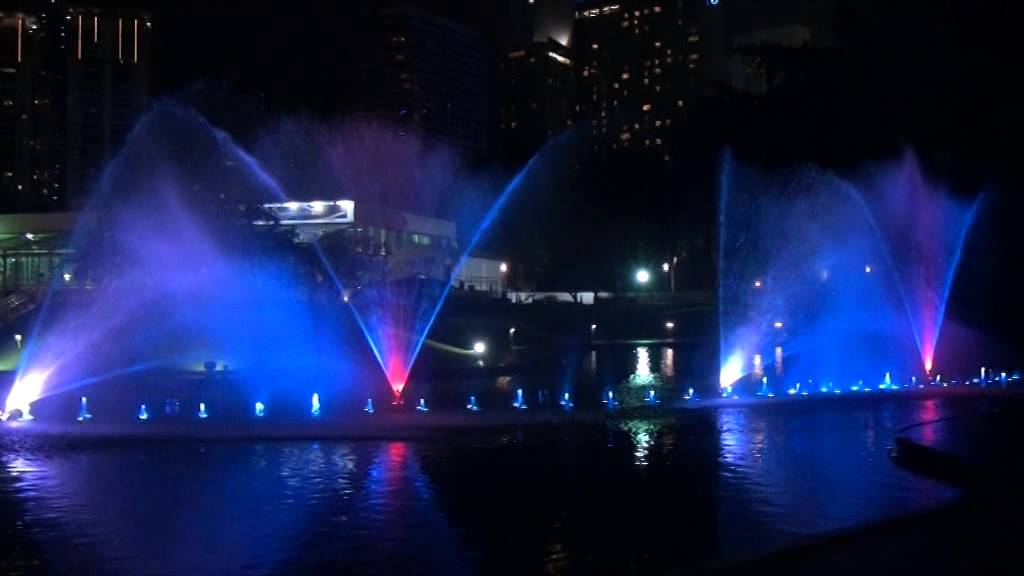 KLCC Symphony Fountain