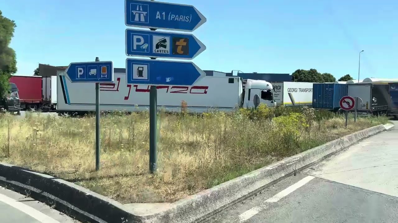 Trânsito aparece e já atrapalha tudo 🤷‍♂️#1489