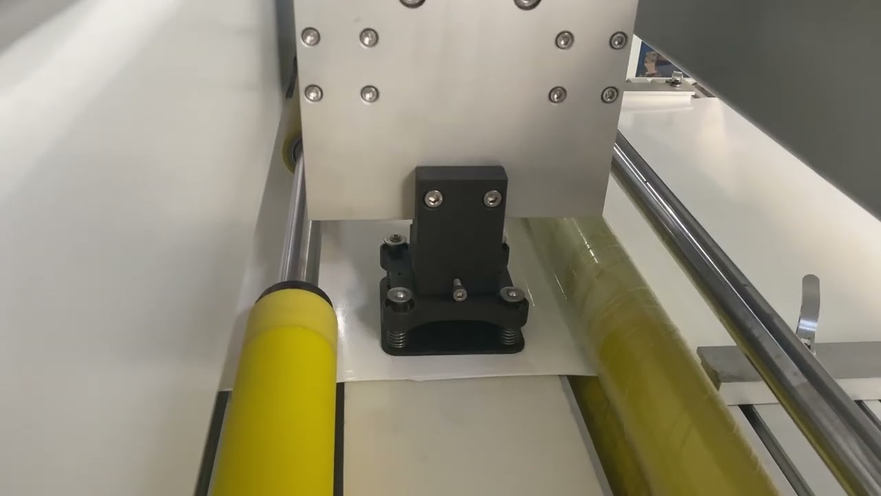 New design Automatic Finger Punching Machine