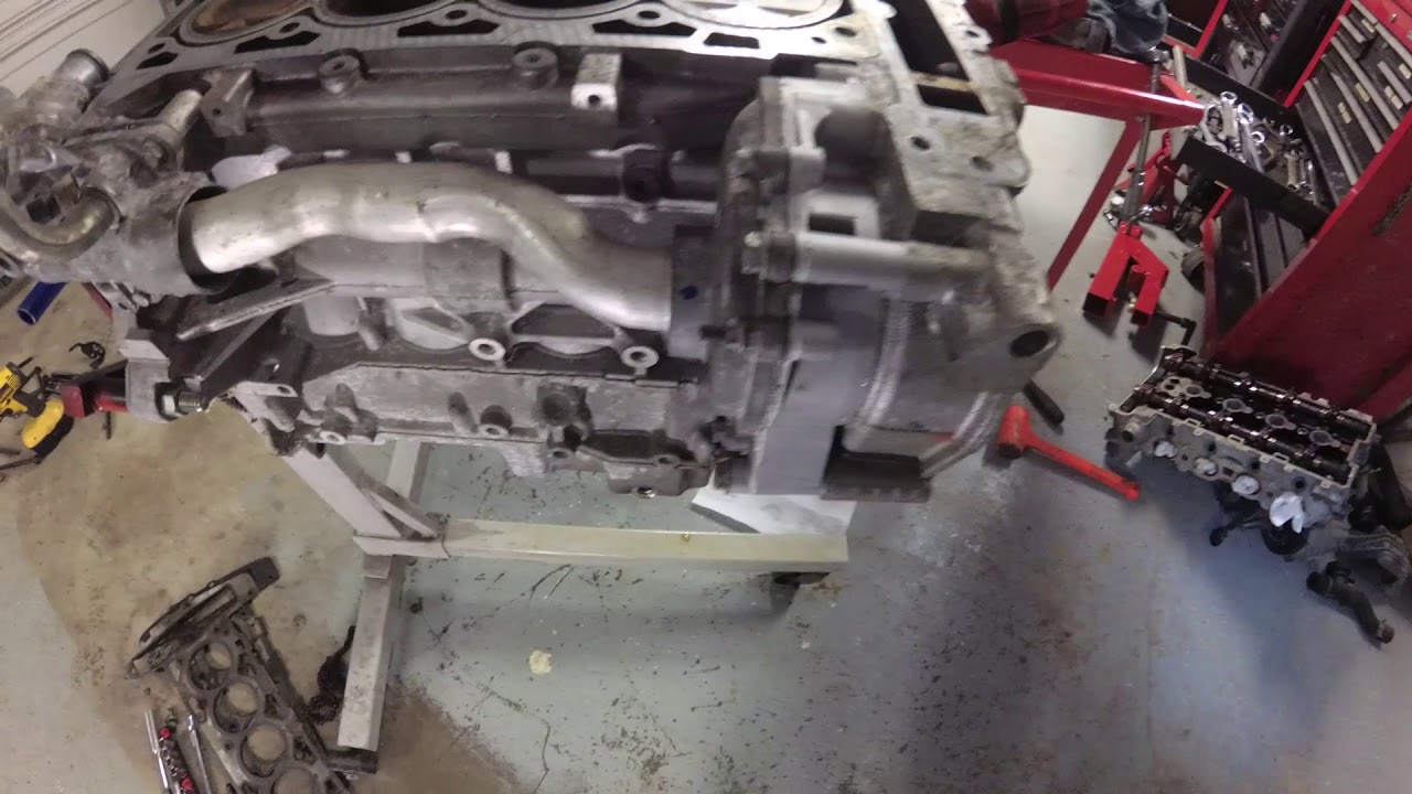 replacing 2008 2.2 ecotec in a Chevrolet HHR engine part 1
