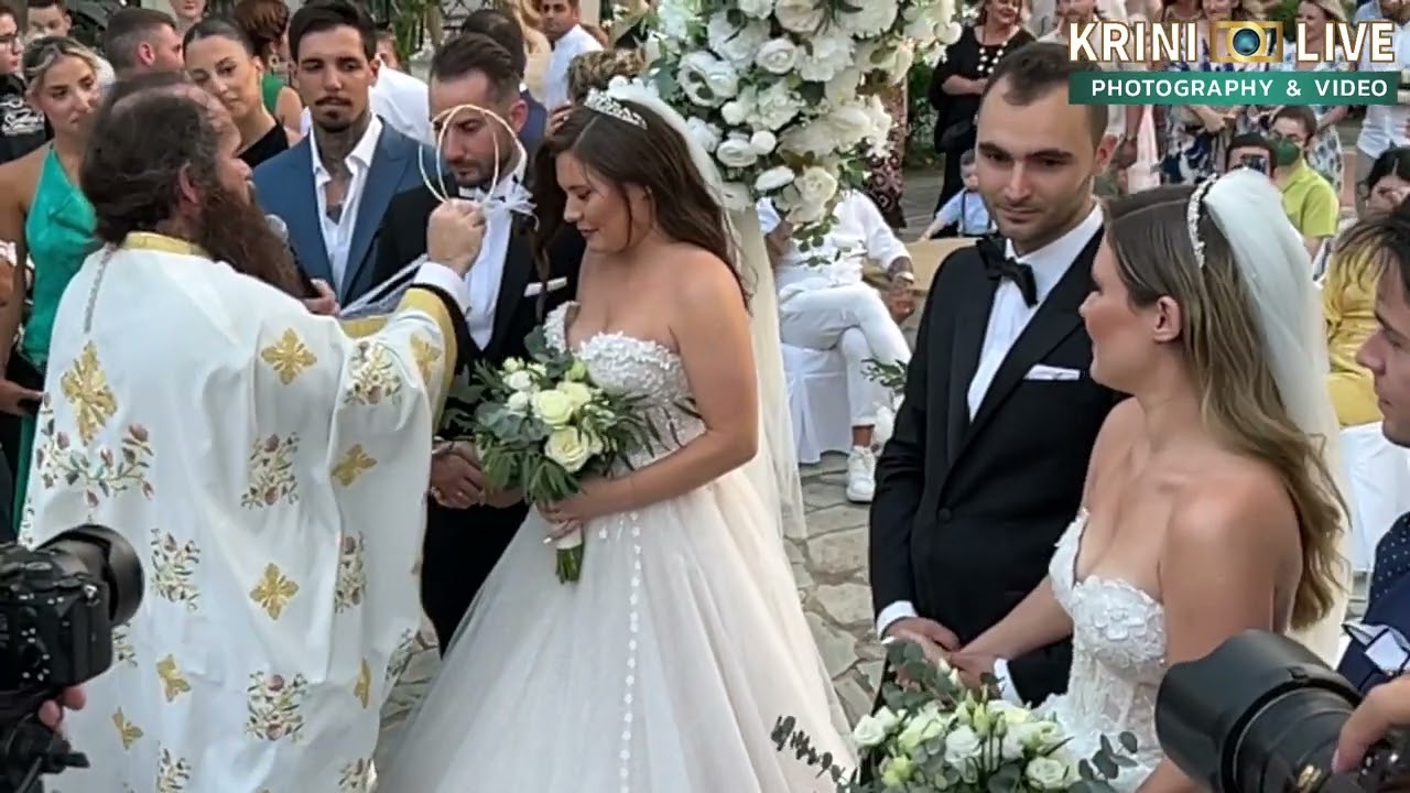 Γεννήθηκαν μαζί και παντρεύτηκαν μαζί δίδυμες αδελφές από το Ζάρκο Τρικάλων!