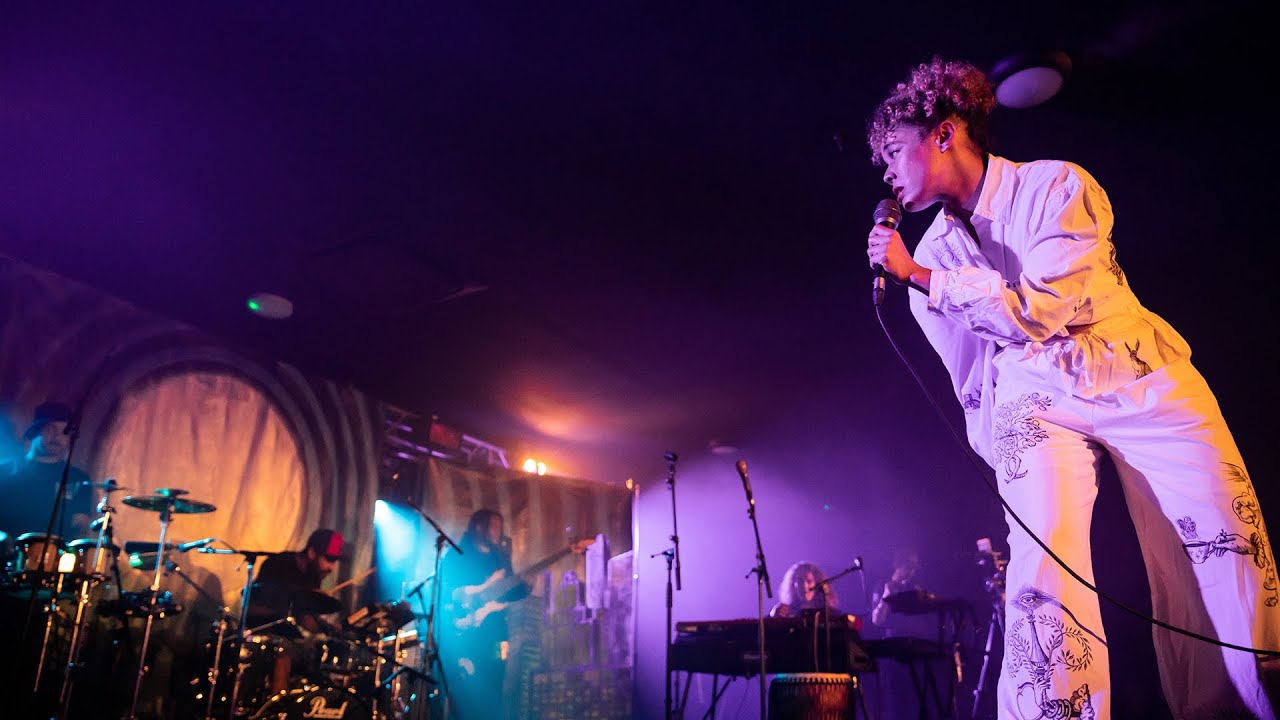 Joe Armon-Jones & Mala - Closer (feat. Andreya Triana) (Live from EartH)