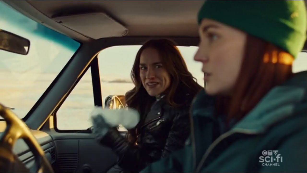 Wynonna Earp Funny moments 4x01 part 1