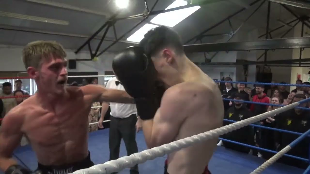 South Moreton Boxing Club Bout 5 James Mangiacapra Vs Josh Standley