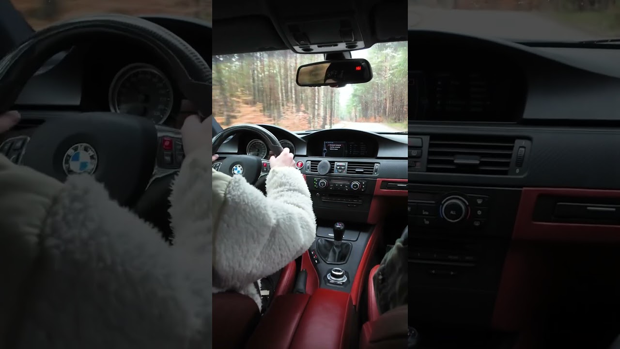 BMW E92 M3 Crisp Downshifts 👌 