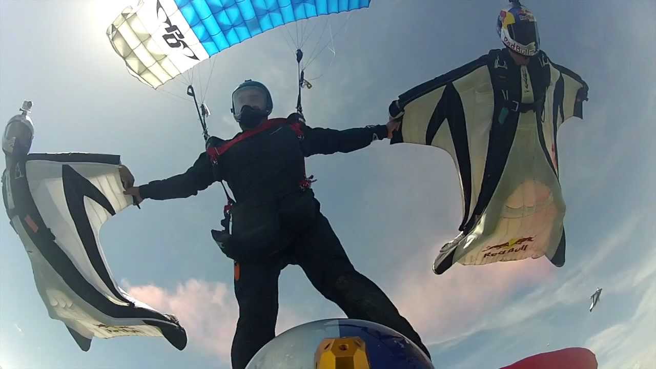 XRW - Red Bull Skydive Team