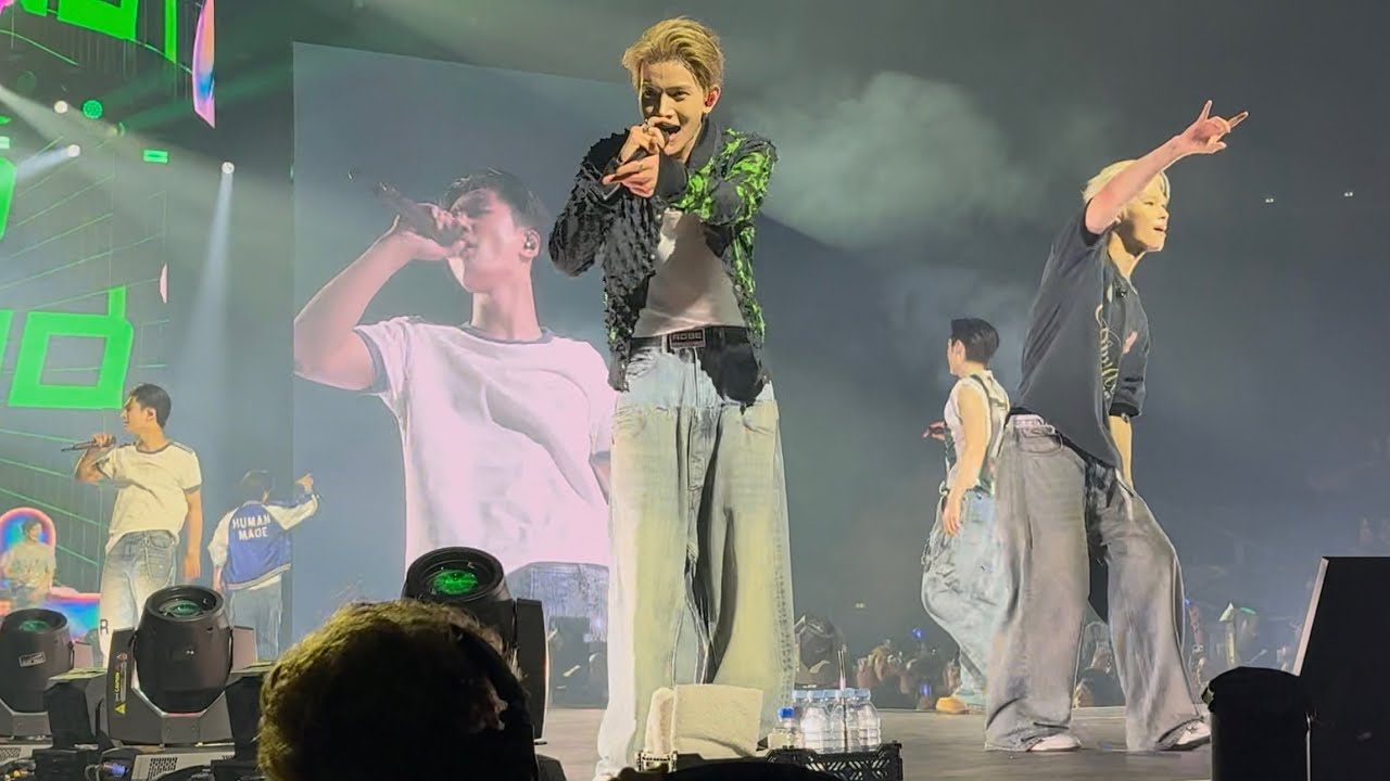 ENHYPEN - Go Big or Go Home | Walk the Line Paris 250903 Fancam 4K