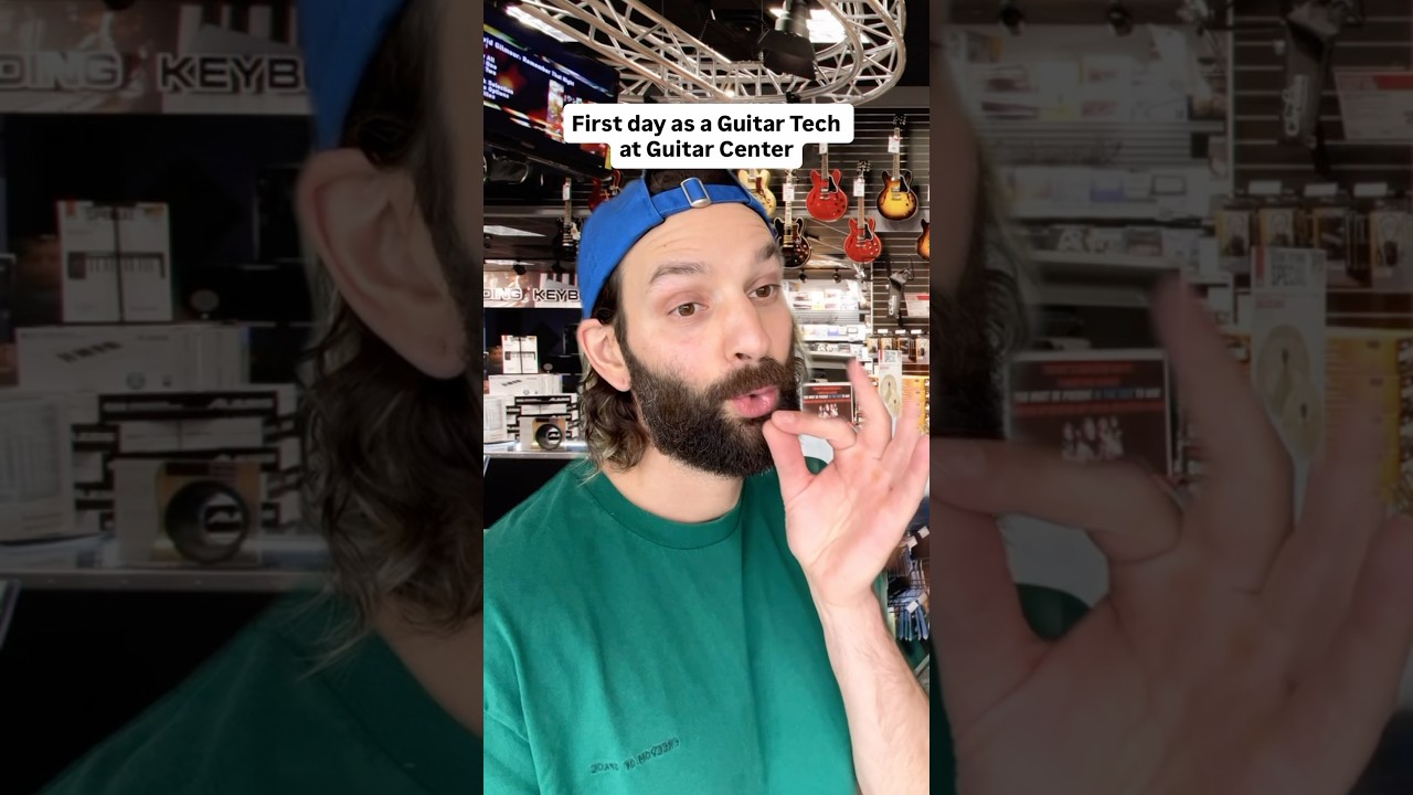 Как часто вы поворачиваете гриф гитары? #guitarcenter #guitar #guitartech #guitarluthier #muscian