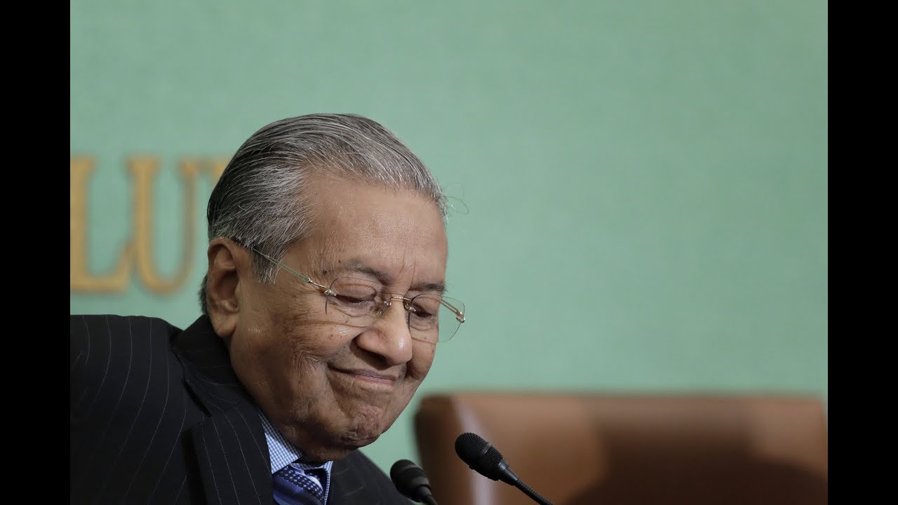 Take advantage of new attitude of North Korea, says Dr M