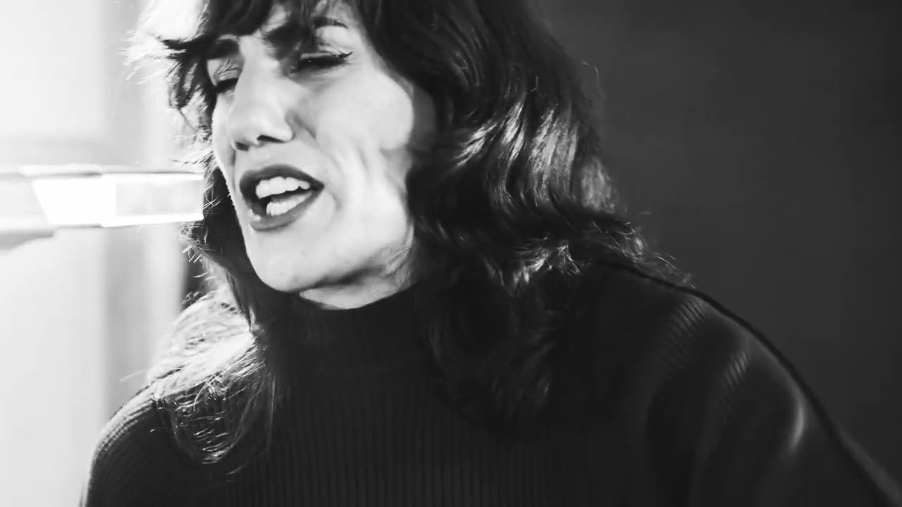 AURORA & THE BETRAYERS - 