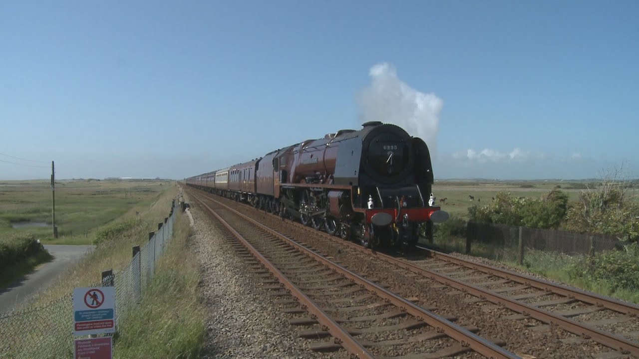 6233 on the Ynys Mon Express 13th June 2009