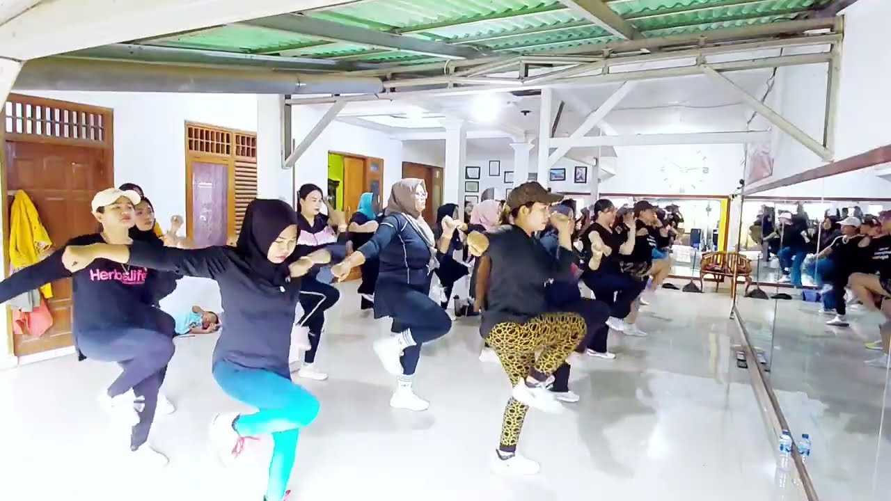 Aerobic , BL & Kreasi di SS NYAI ZENONK / rabu , 4 Februari 2026 .
