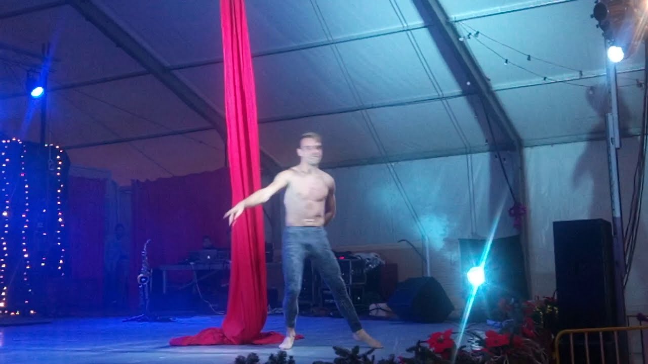 Danza aérea en telas