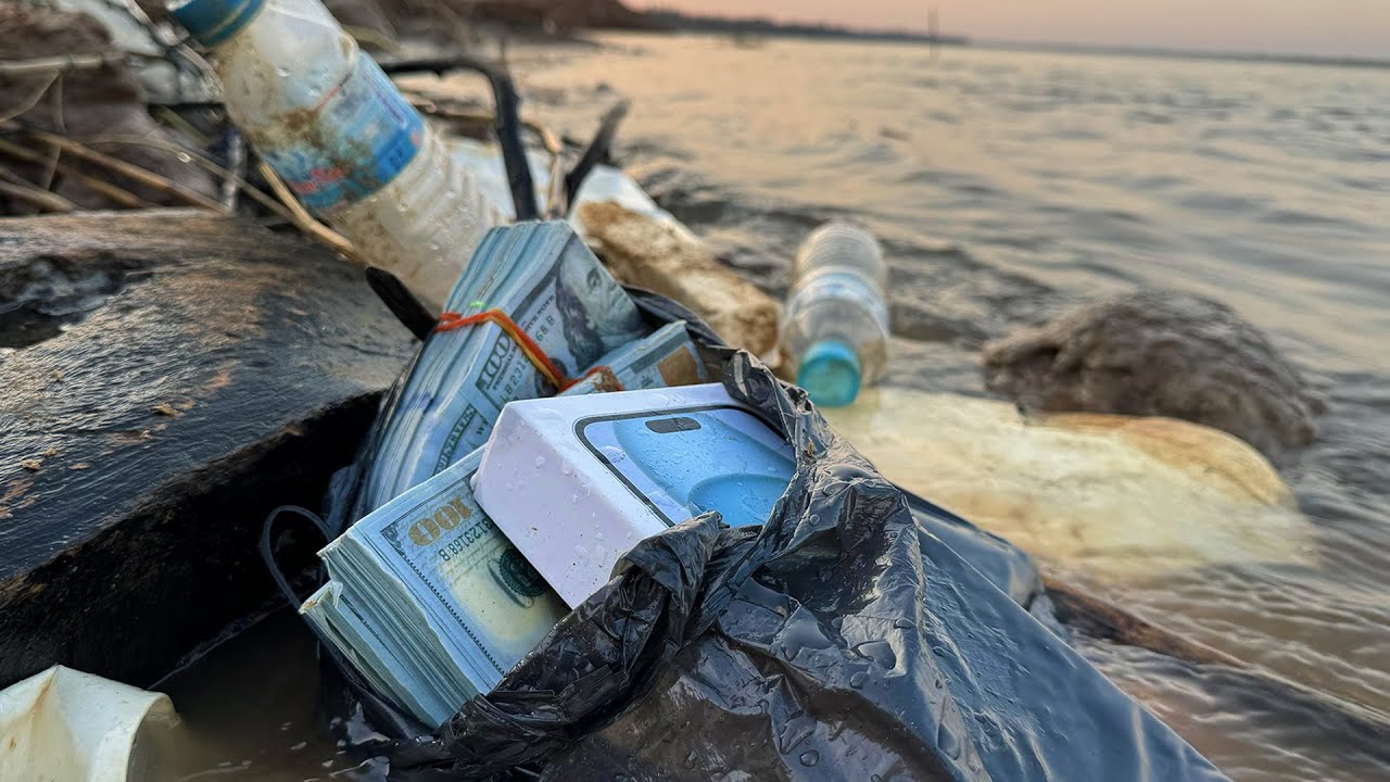 Oops!!$ i Found a lots Dollars 500000$$ & New iPhone 15 Plus on the Riverside _ Restore Samsung A51