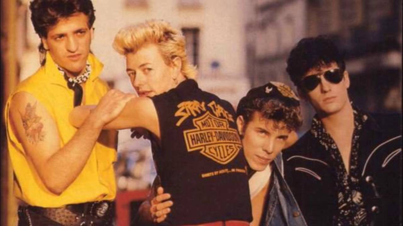 Stray Cats - Bobby's Back - Live!