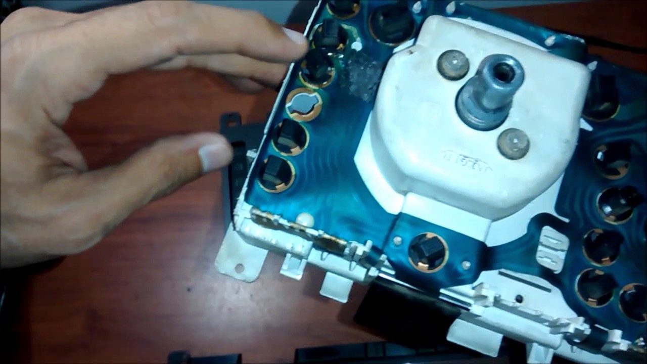 Desmonte y Mantenimiento Tablero Renault 9/11 (Leds)