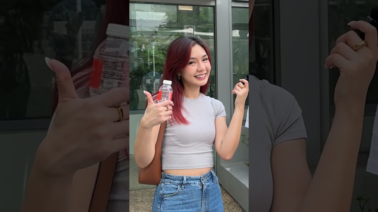 University students share what&rsquo;s in their bag 🫢