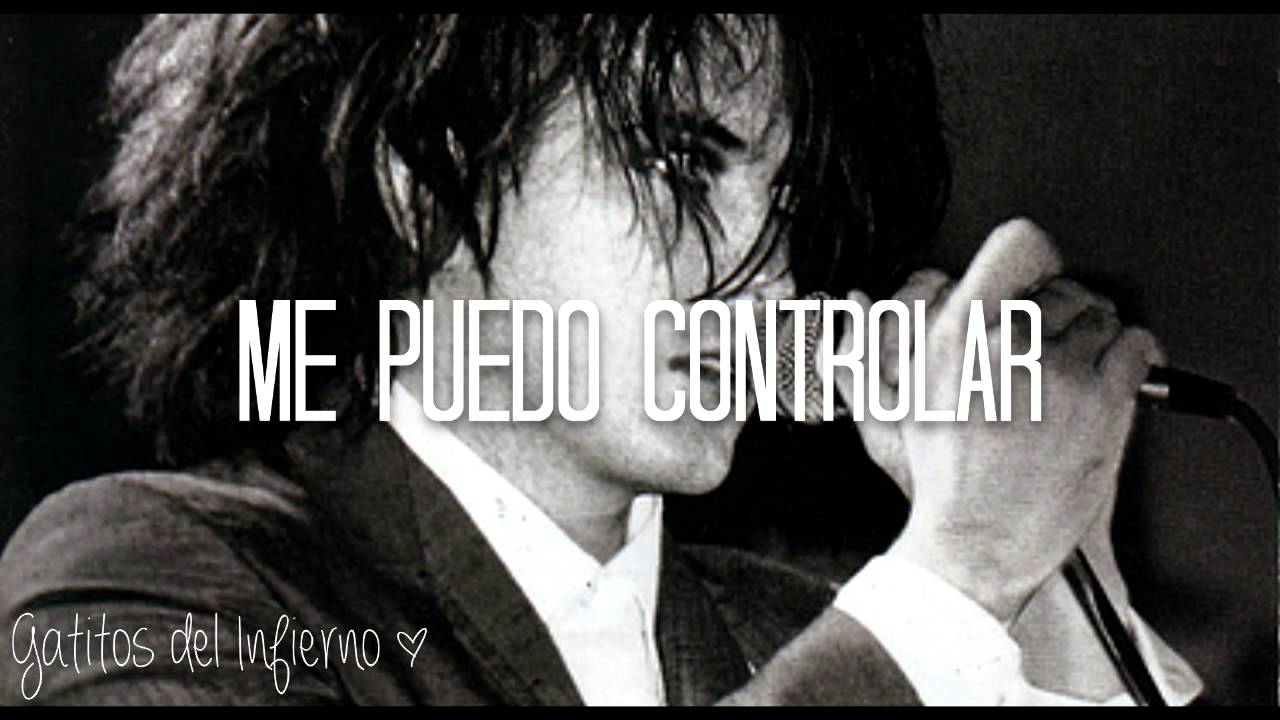 Not in love - Crystal Castles ft. Robert Smith | Subtitulada al español