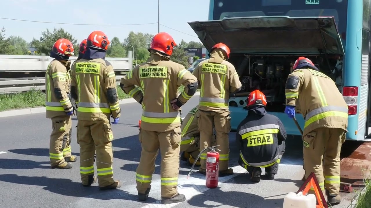 Pożar autobusu PKM Jaworzno. Kierowca sam ugasił ogień