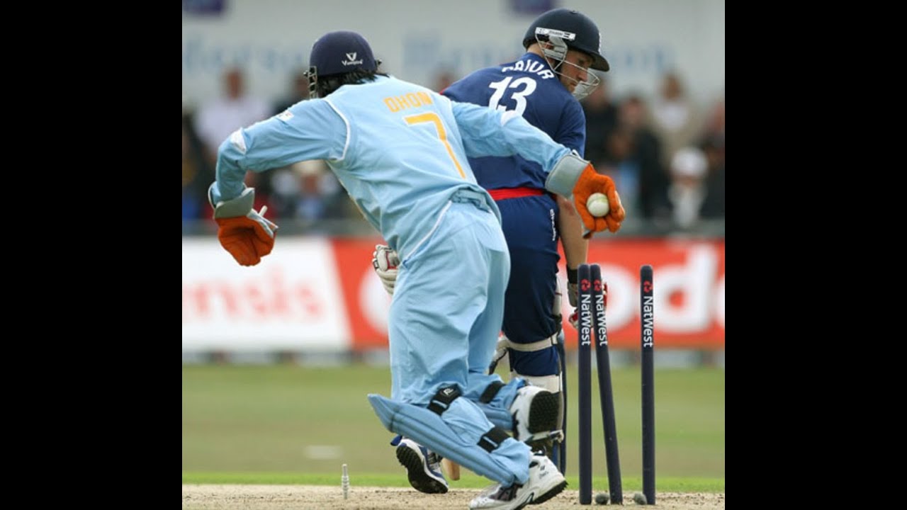 MS Dhoni Stumped Matt Prior on Saurav Ganguly ball | Ms dhoni Stumping #msdhoni #ytshorts #shorts