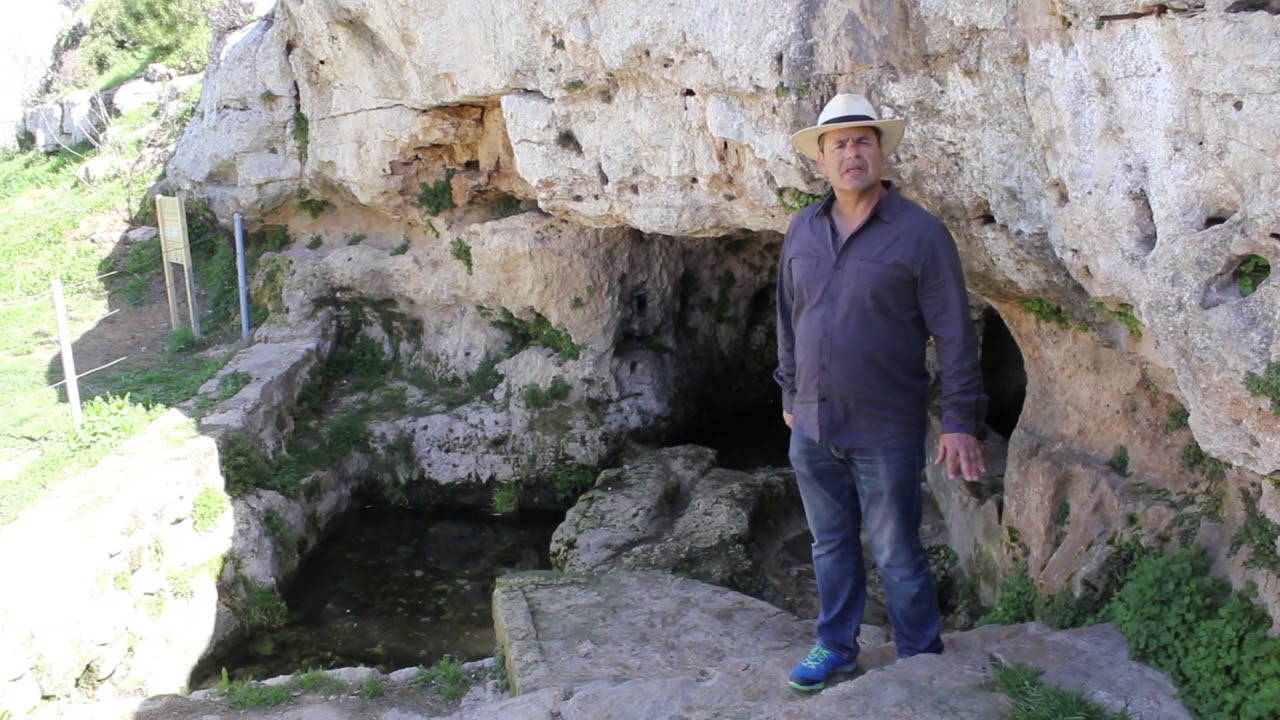 Eli Shukron at the Tomb of the Prophet Samuel and the Hannah Spring