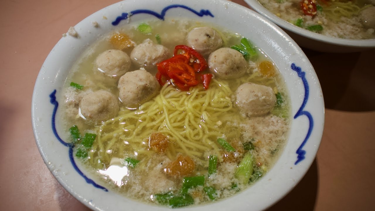 Great soupy BAK CHOR MEE (minced meat noodles/肉脞面) with no long queues in Bedok, Singapore!
