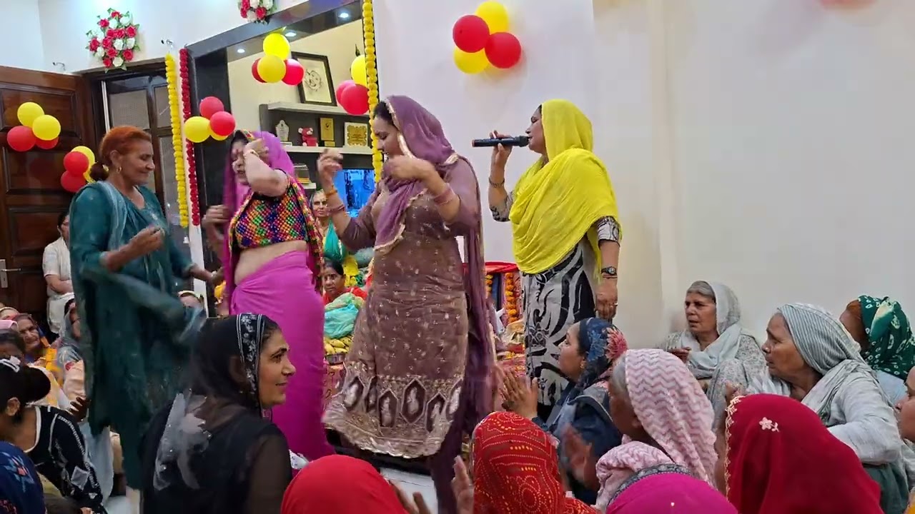 लोबेबे माता राणी का बडा ही प्यार भजन👌👌👍👍🙏🙏नाचणम चाला पडदीया 💯💯