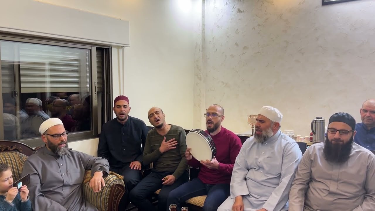اشرب شراب اهل الصفا - يا نسيم الورد خبر للرشا - وترى القوم سكارى - دارت بمجلى أبهى من الشموس
