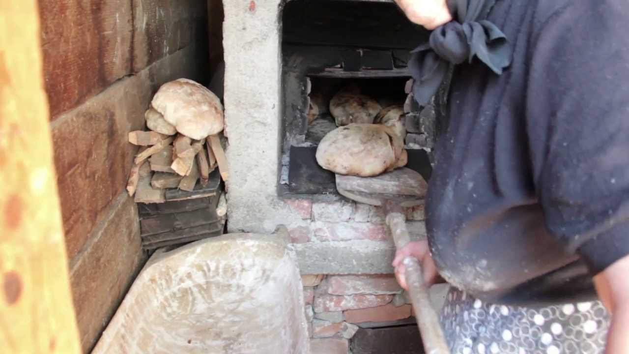 Transylvanian traditional bread-making