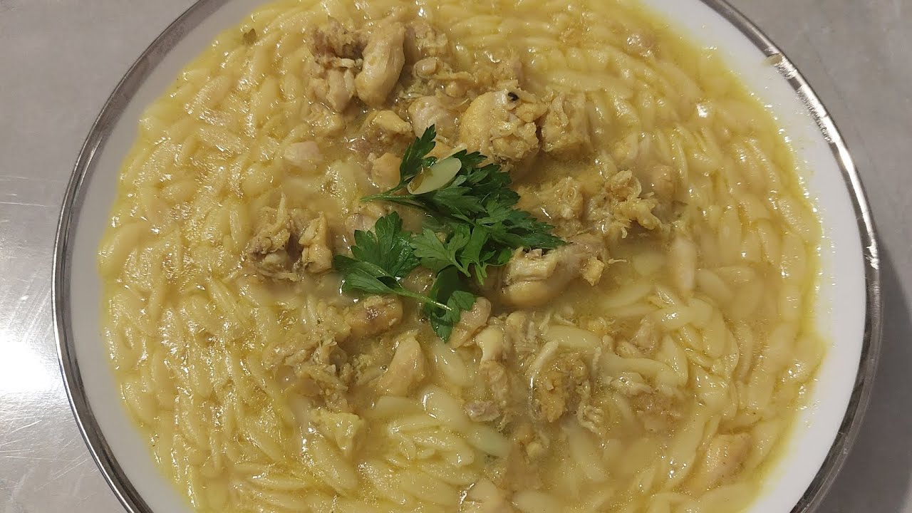 شوربة لسان الطير بالدجاج شهية وصحية Soup with orzo pasta and chicken, light and 😋