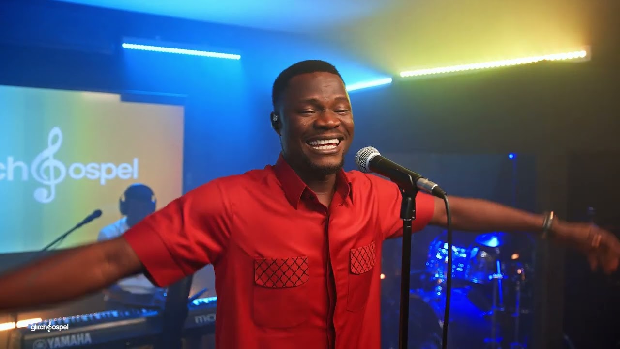 Toluwanisings  -  A Very Big God | Glitch Gospel