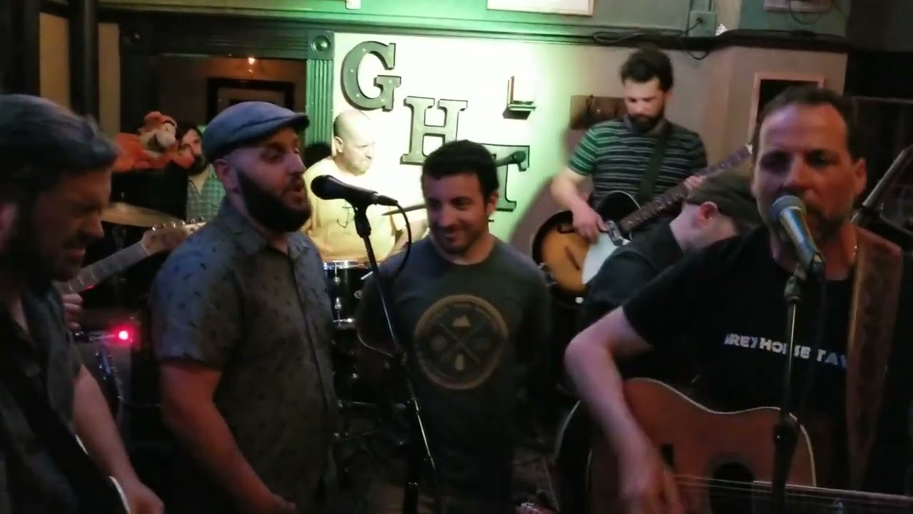 Final Night at the Grey Horse Tavern - Will The Circle Be Unbroken